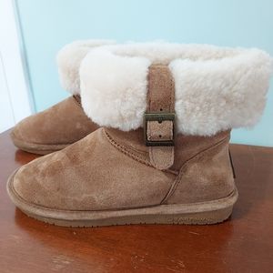 bearpaw wool boots - size 7